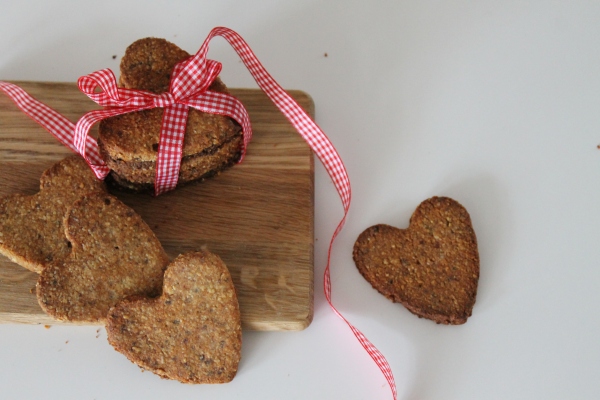 Date & Cocunut biscuits@ healthy foodiebaby